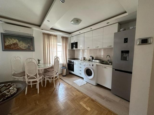 Cozy Old Town Apartment, Будва Экстерьер фото
